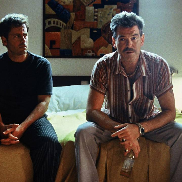 Pierce Brosnan and Greg Kinnear dodge danger in The Matador